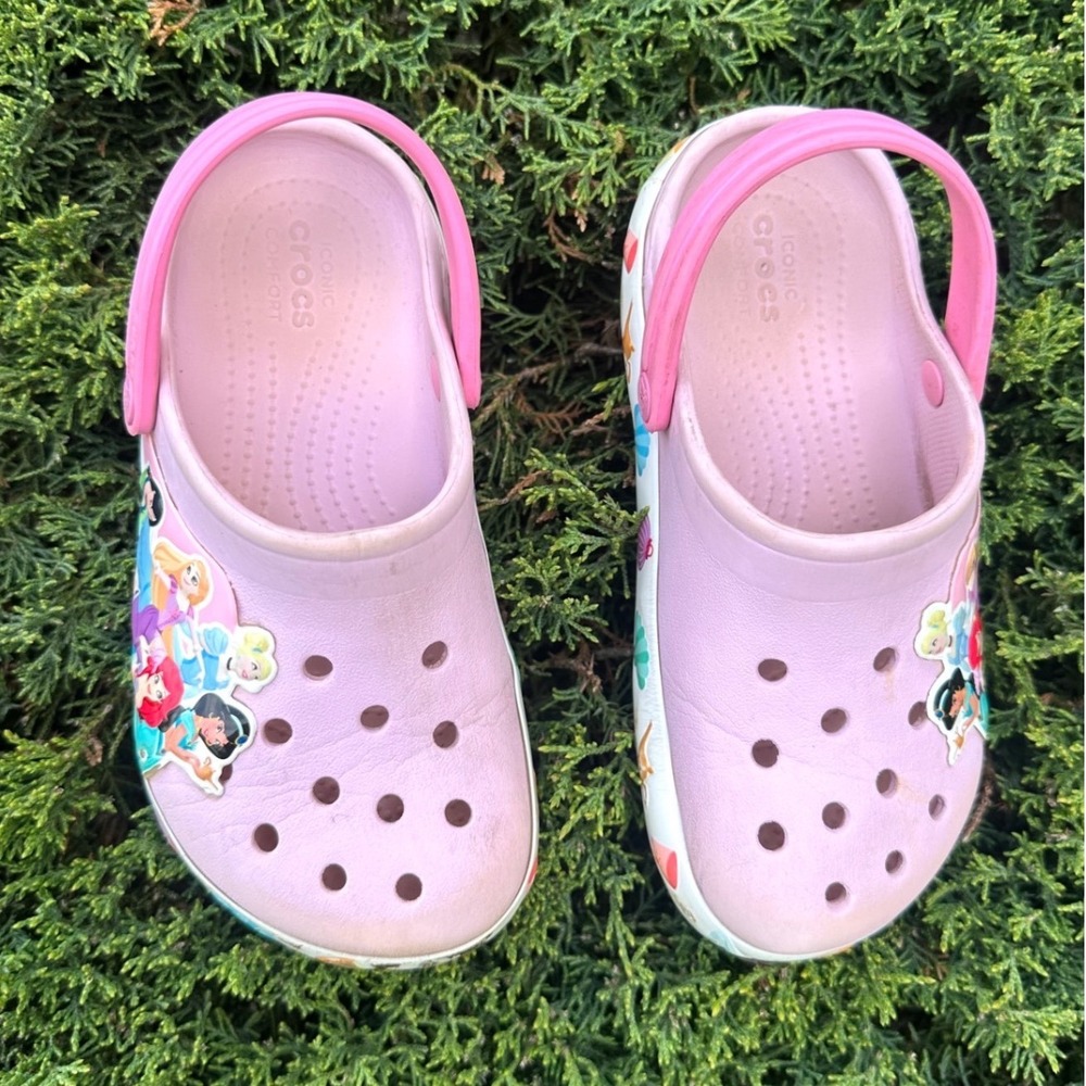 Crocs‎ Kids Little Girl Disney Princesses Classic Clogs Size 13 Sandals - Picture 2 of 12